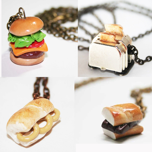 Sandwich necklaces / Collares con forma de bocadillo