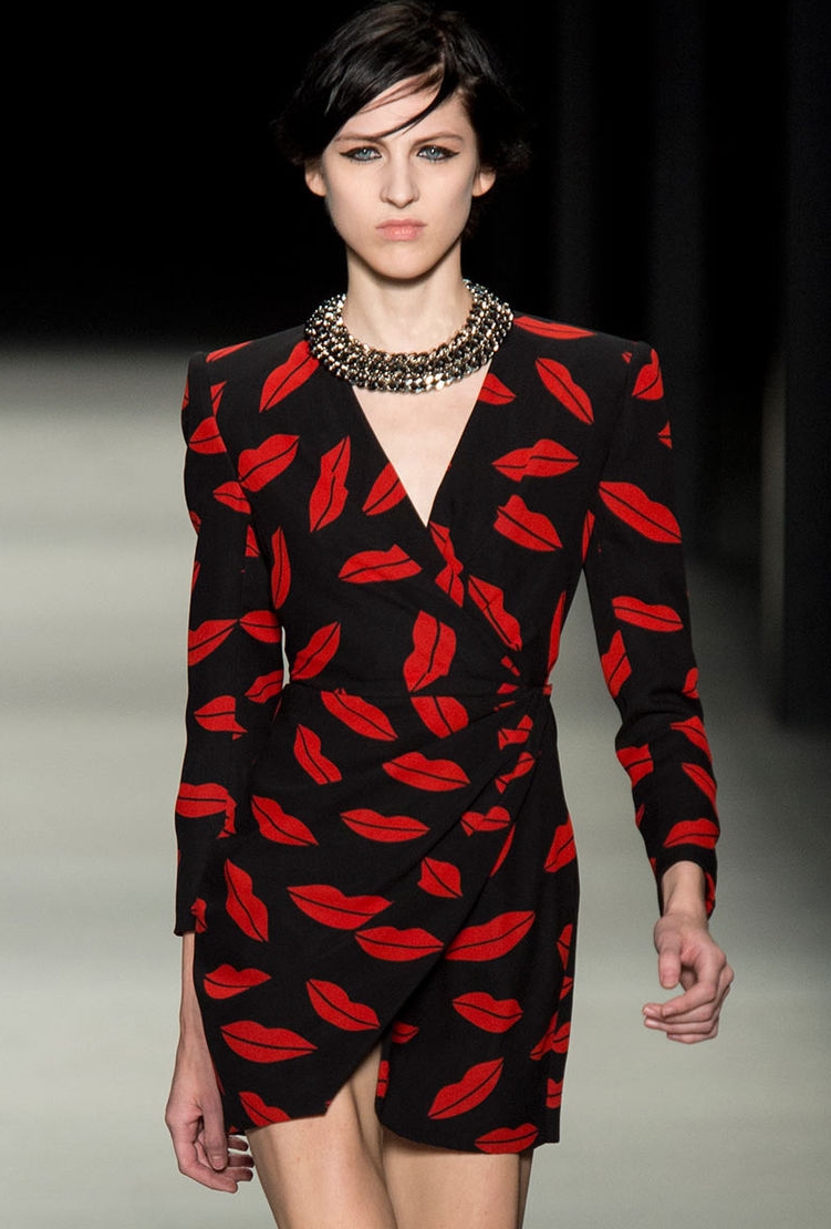 saint_laurent_lips_dress_2014_spring_summer_blac