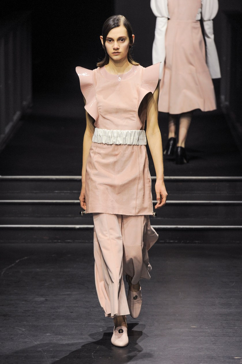 Drome_drm_aw16_005_hr