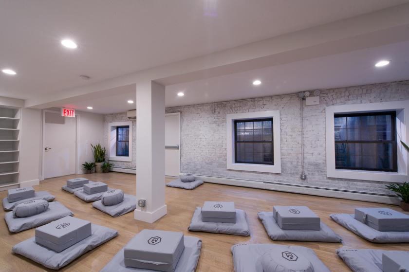 MNDFL_Meditation_MTM2OTUzMDIyNzUxMTg4NTc3_hr